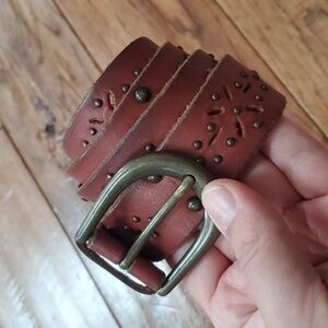 Aeropostale brown leather studded western belt